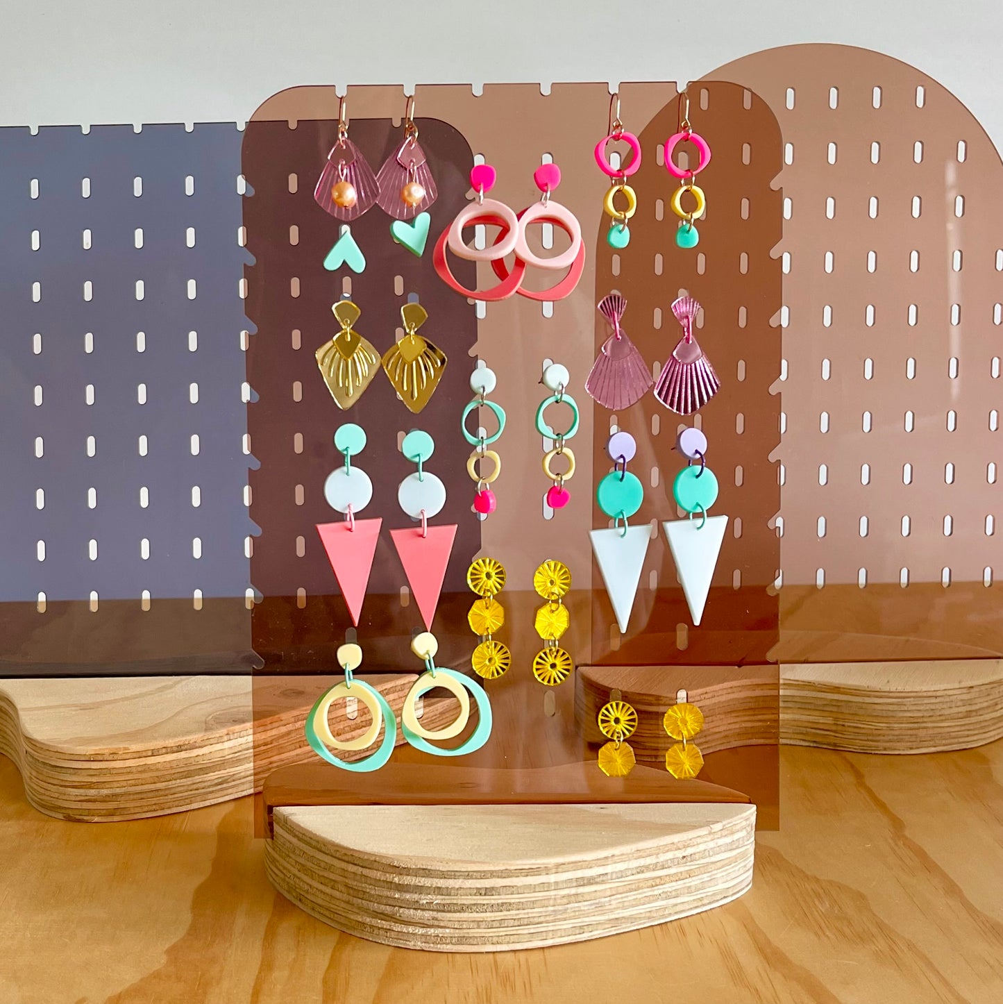 Earring Board // Arch // Amber 009